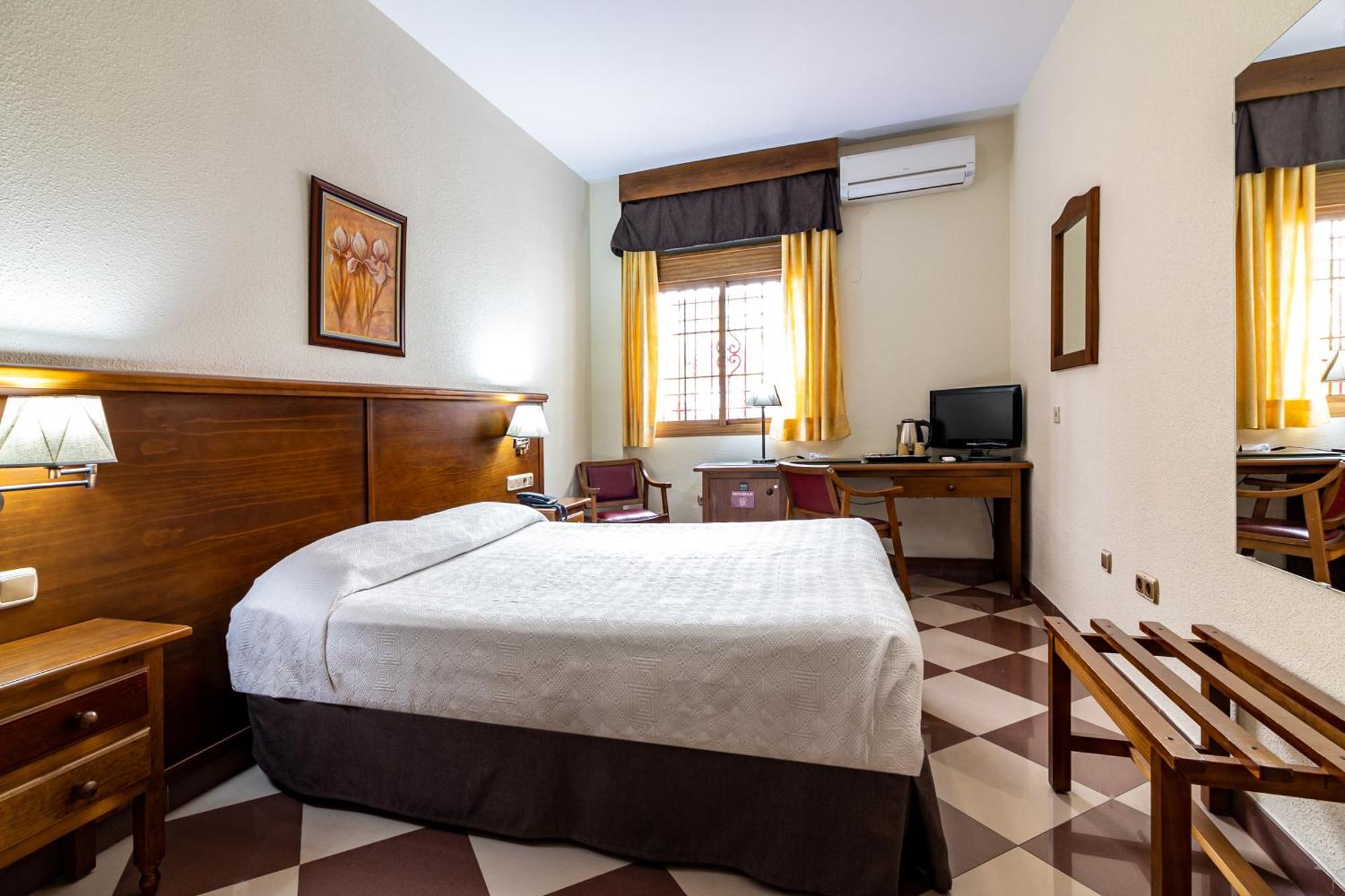 Hotel Avenida Tropical By Bossh! Hotels Salobreña Kültér fotó